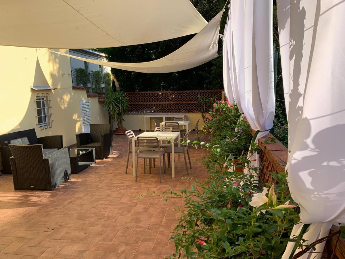 La Terrazza Di Via Elisa Bed & Breakfast Lucca Exterior photo